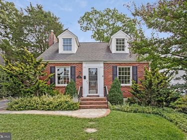 1115 N HARRISON STREET, ARLINGTON, VA 22205