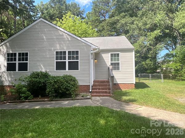 6013 Carver Boulevard , Unit B, Charlotte, NC 28269