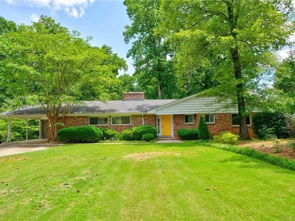 6311 Hunting Creek Road , Atlanta, GA 30328