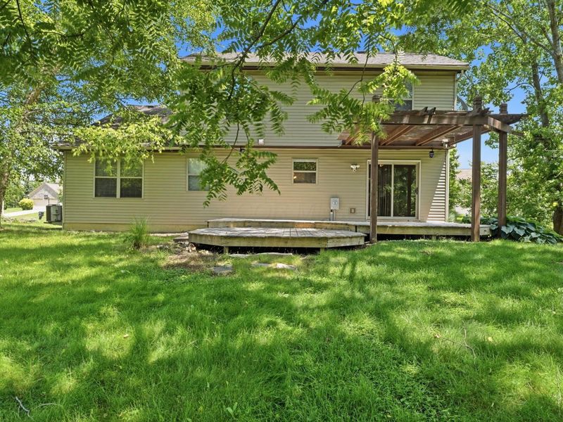 7504 Crossing Place, Lewis Center, OH 43035 Photo 12