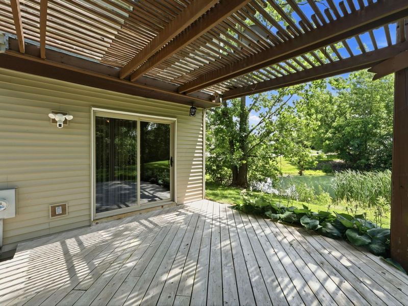 7504 Crossing Place, Lewis Center, OH 43035 Photo 6