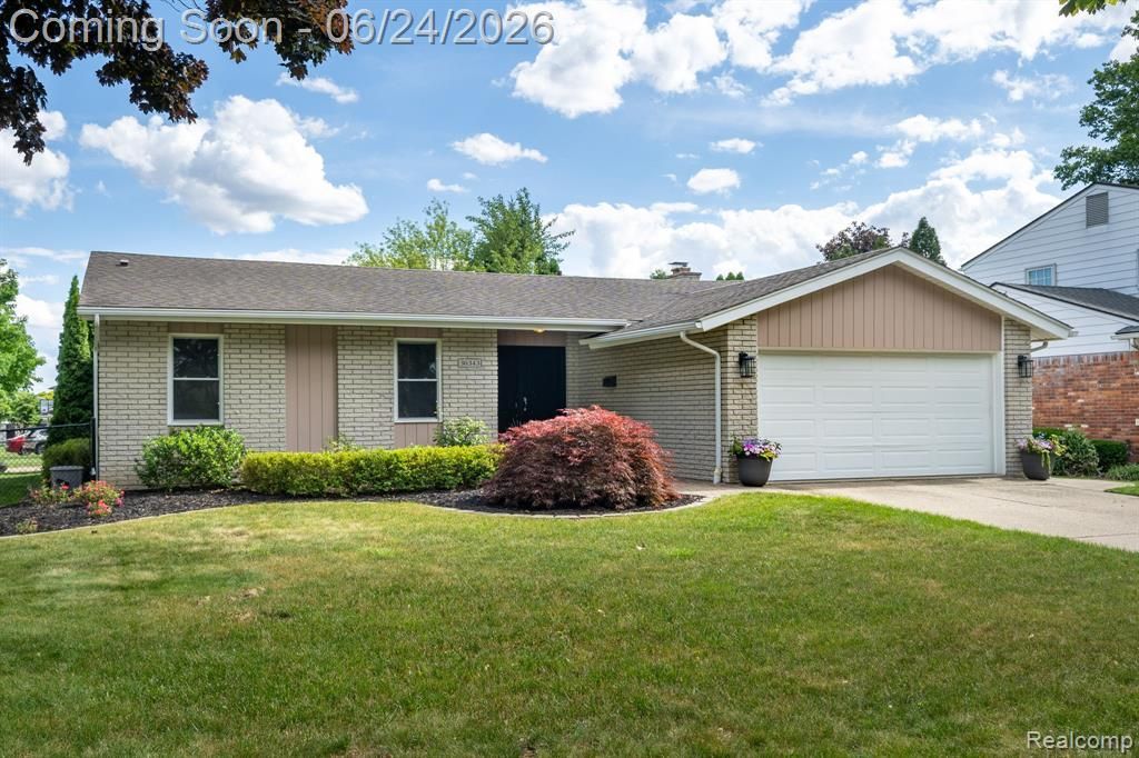 36343 Dardanella Street, Livonia, MI 48152 Main Photo