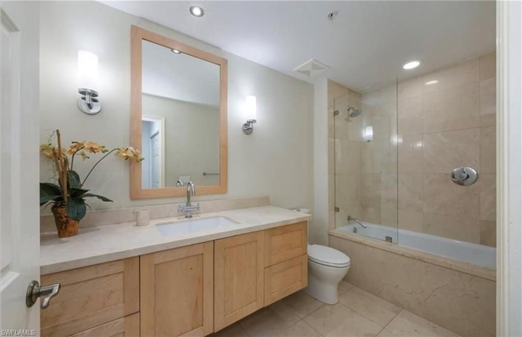 410 Bayfront Pl, Unit 2405, Naples, FL 34102 Photo