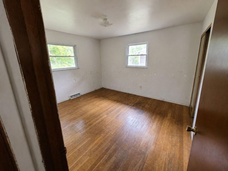 3501 E Deshler Avenue , Columbus, OH 43227 Photo 12