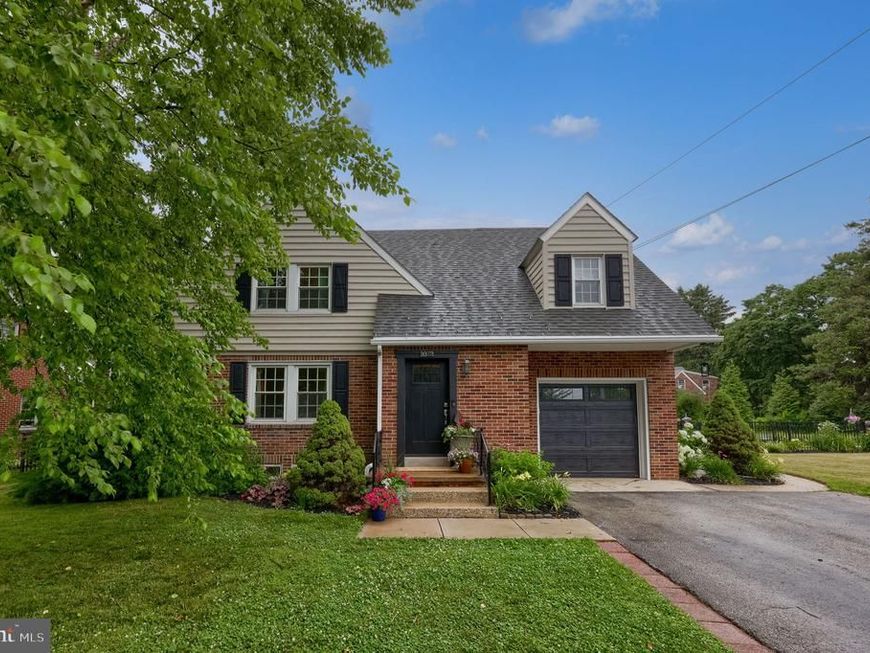 1073 Southern Road, York, PA 17403 Main Photo