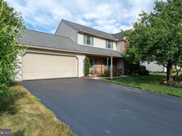 13 DIANE AVENUE, LITITZ, PA 17543