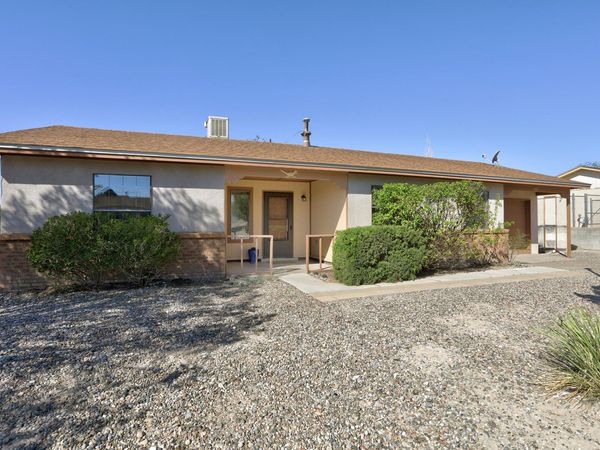 835 Ivory Road SE, Rio Rancho, NM 87124