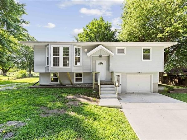 206 E 12th Street, Lawson, MO 64062