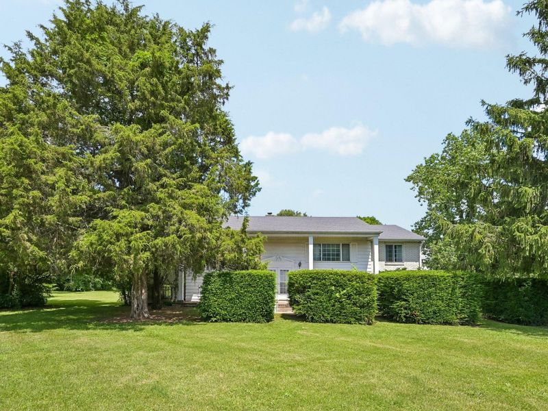 9462 Alkire Road, Grove City, OH 43123 Photo 5