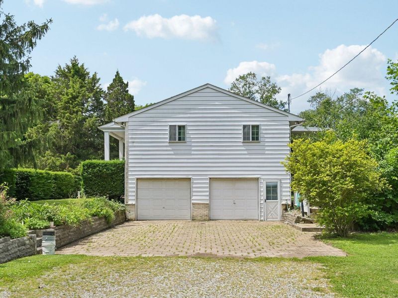 9462 Alkire Road, Grove City, OH 43123 Photo 9