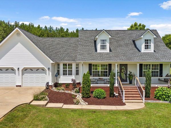 123 Plainview Drive, Rogersville, AL 35652