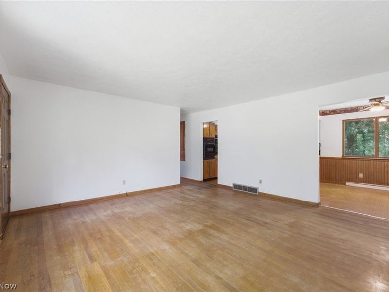 1965 Koons Road, North Canton, OH 44720 Photo 9
