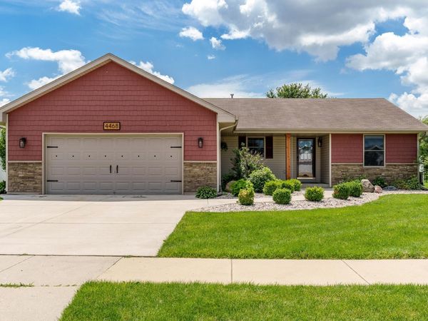 4468 Deer Point Drive, Janesville, WI 53546