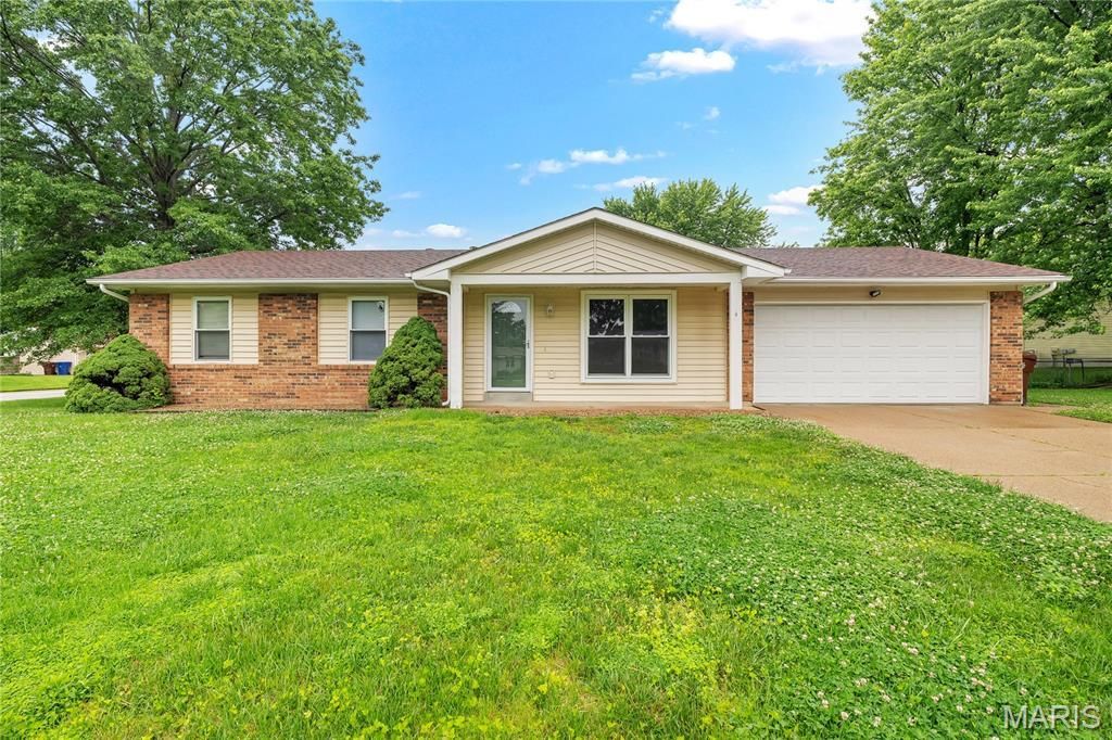 3928 Nugget Drive , Saint Peters, MO 63376 Main Photo