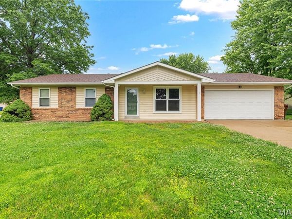 3928 Nugget Drive , St Peters, MO 63376