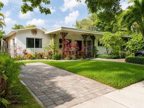 6150 SW 16th Ter , West Miami, FL 33155