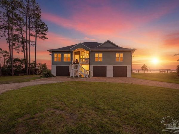 4501 Bayside Dr, Milton, FL 32583