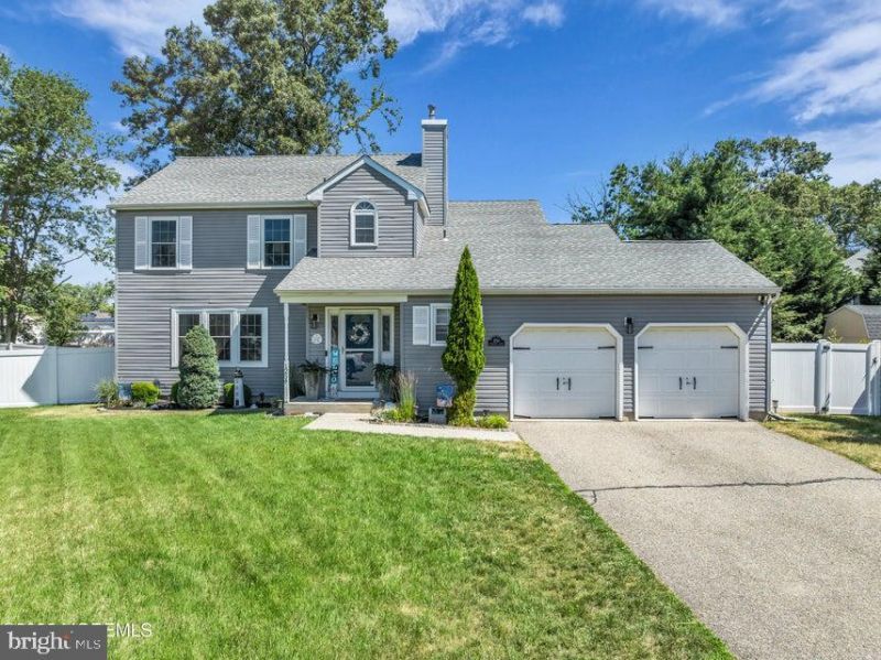 1254 Hereford Close, Toms River, NJ 08753 Main Photo