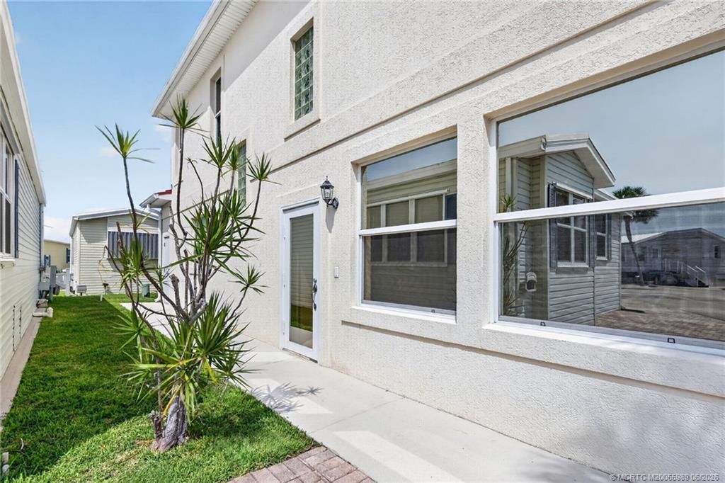 184 Nettles Boulevard , Jensen Beach, FL 34957 Photo