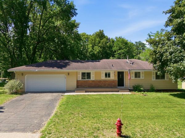 409 Harold Drive , Burnsville, MN 55337