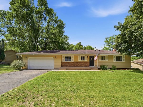 409 Harold Drive , Burnsville, MN 55337