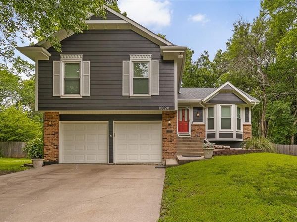 15820 W 123rd Street, Olathe, KS 66062