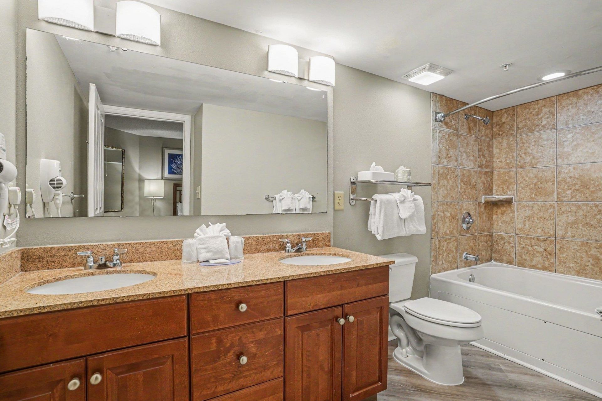 5200 N Ocean Blvd. Photo 13