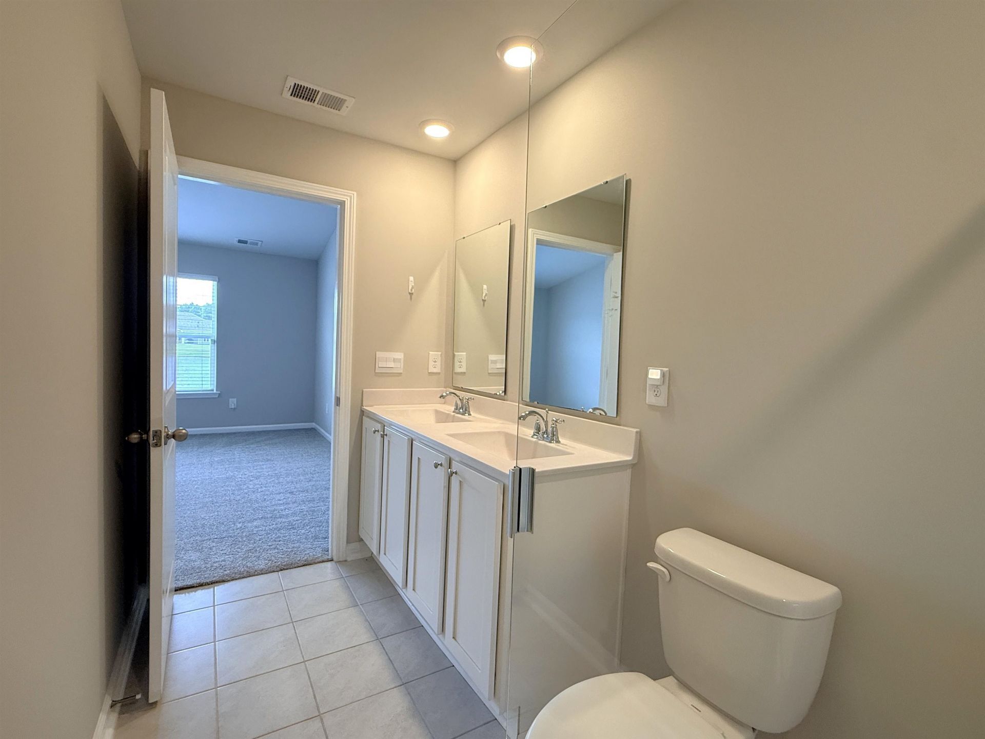527 Courtridge Loop Photo 16