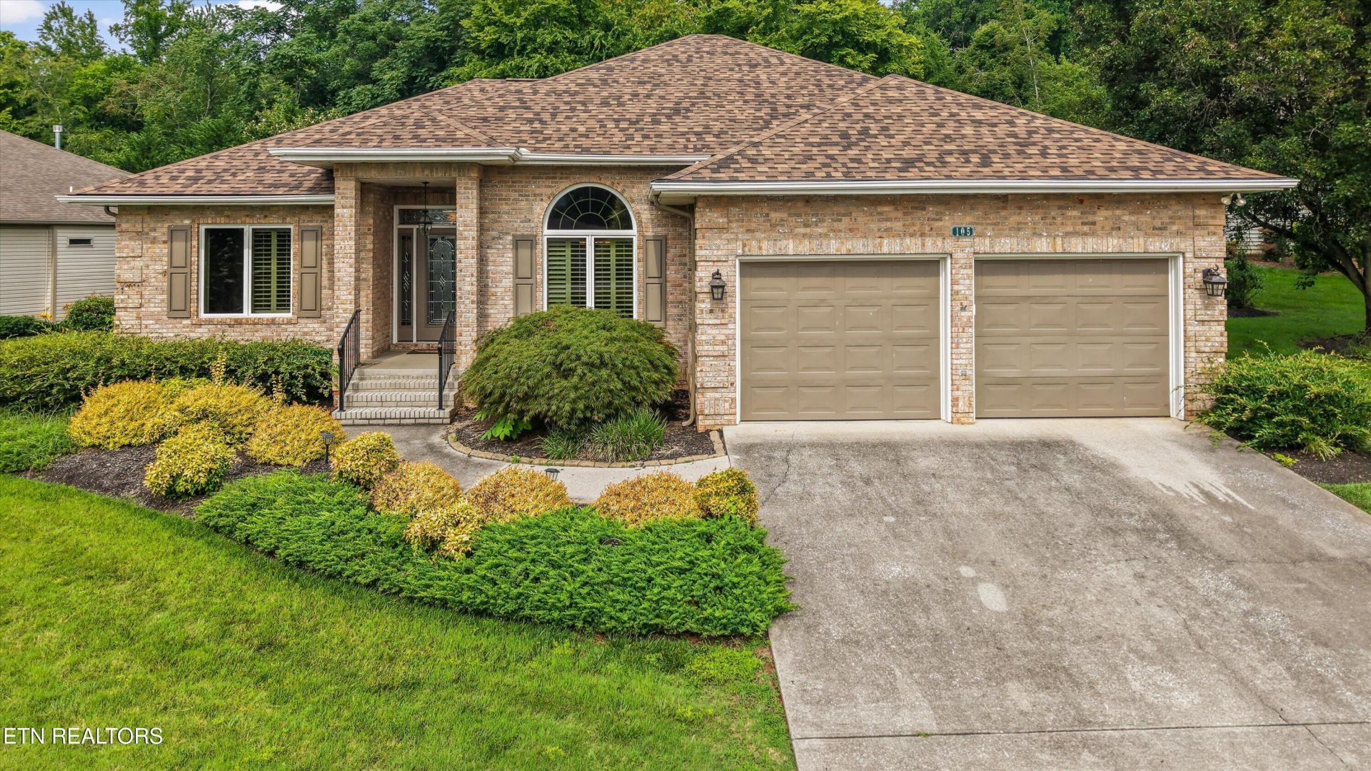 105 Saligugi Way, Loudon, TN 37774 Main Photo