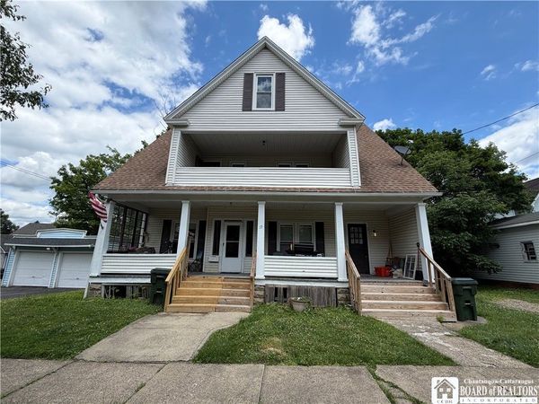 12 Superior Street , Jamestown, NY 14701