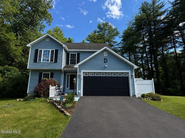 9 Cherry Tree Lane, Hudson Falls, NY 12839