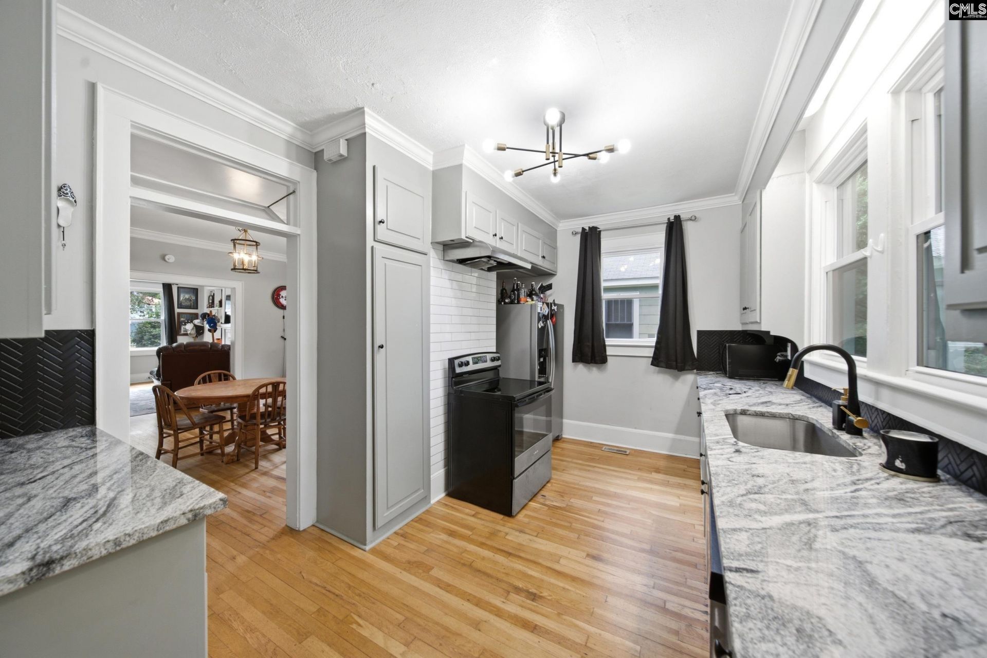 612 Howard Street Photo 10