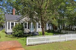 612 Howard Street photo 4