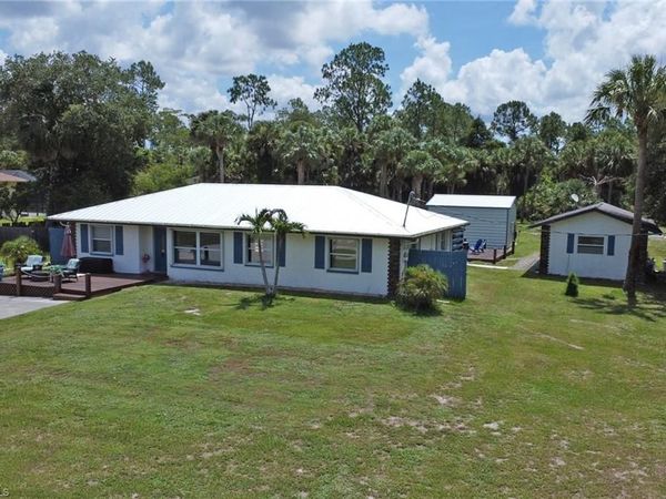 640 27th ST SW, NAPLES, FL 34117