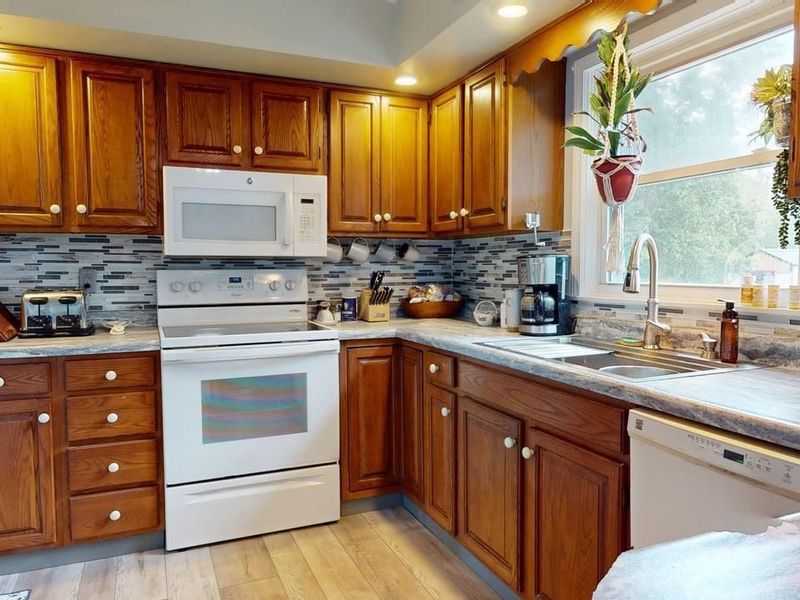2865 Neal Zick Road, Willard, OH 44890 Photo 10