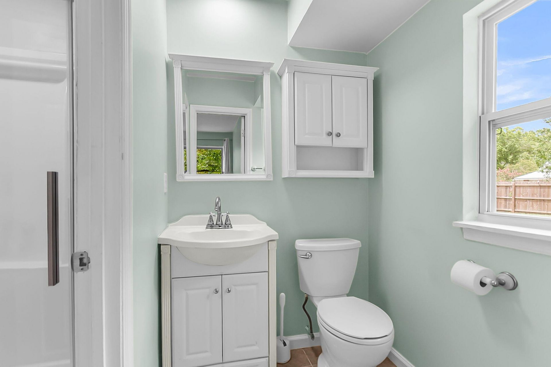 109 Carriage Court Photo 15