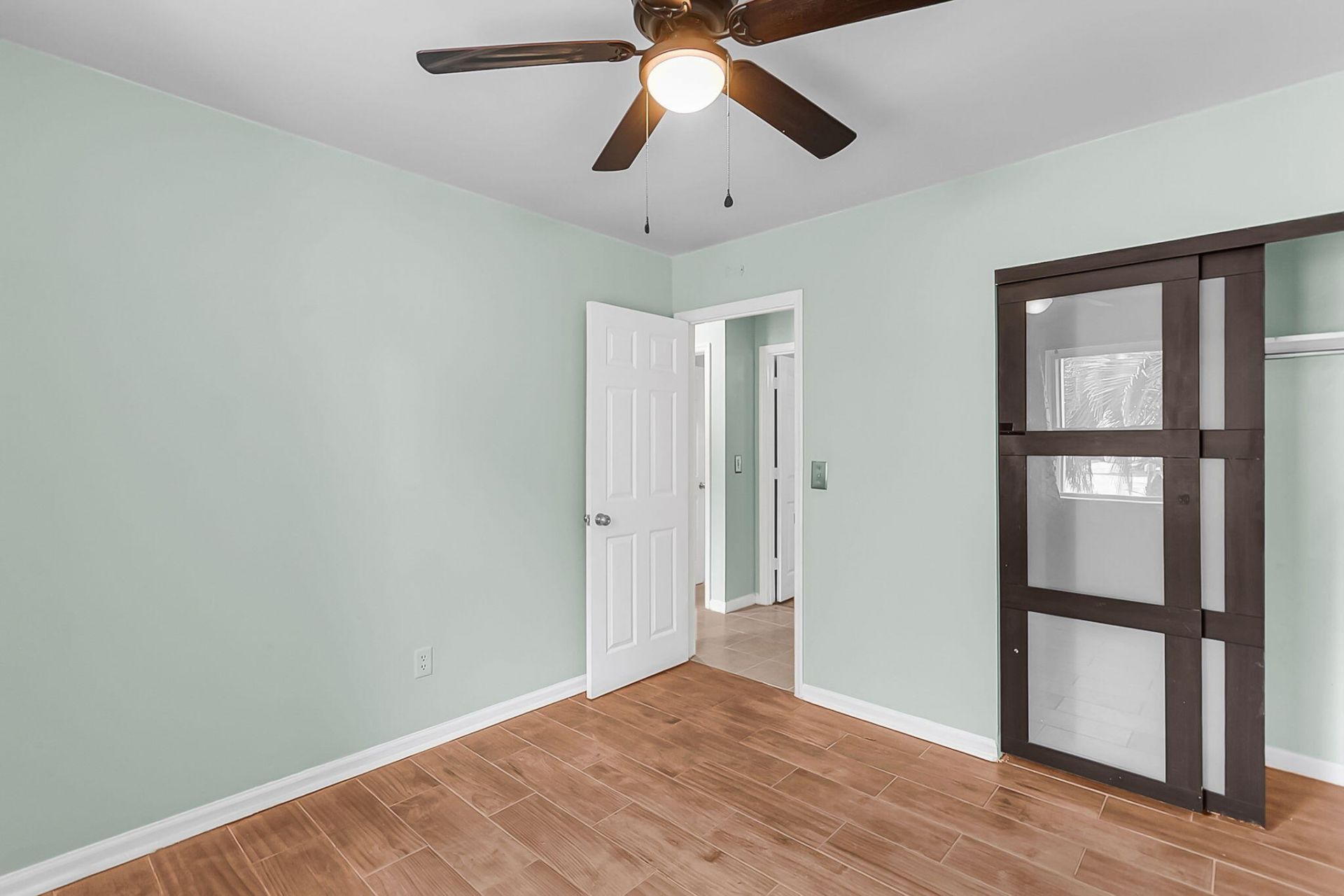 109 Carriage Court Photo 20