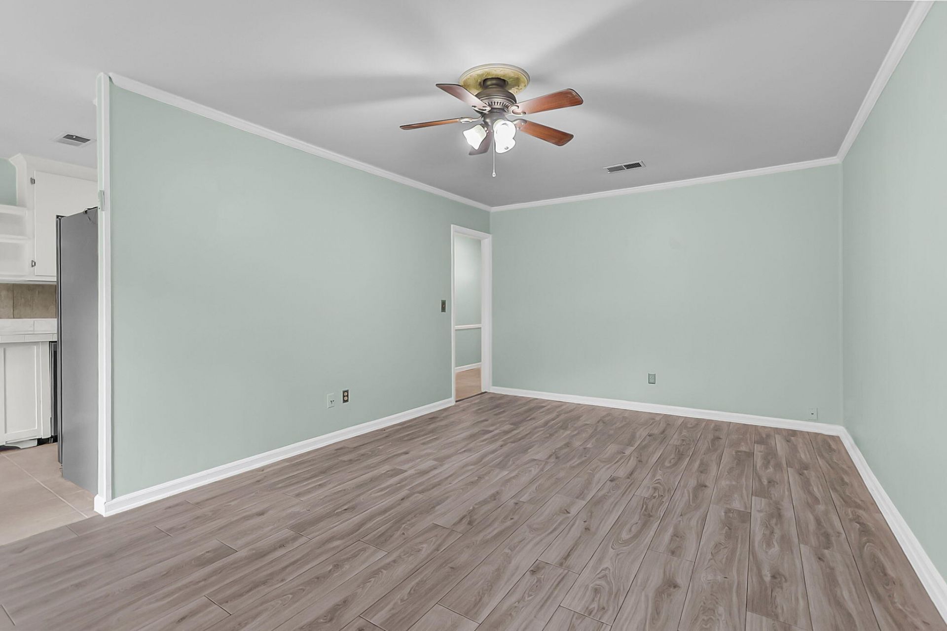 109 Carriage Court Photo 30