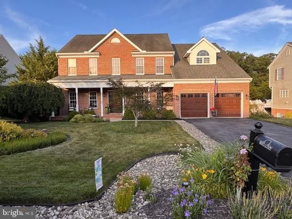 7930 GOLF VISTA DRIVE, GREENCASTLE, PA 17225