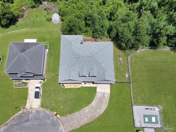 8678 Reagan Dr, Pensacola, FL 32506