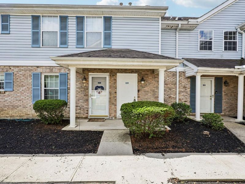 9726 Timberview Court, West Chester, OH 45241 Photo 1