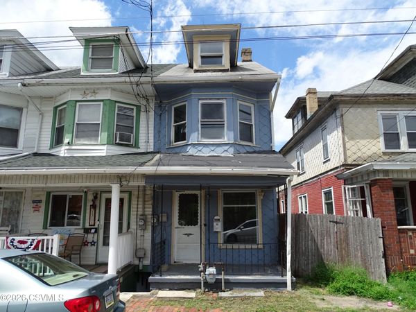 1309 W SPRUCE Street , Coal Township, PA 17866