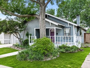 1800 Virginia Place, Fort Worth, TX 76107