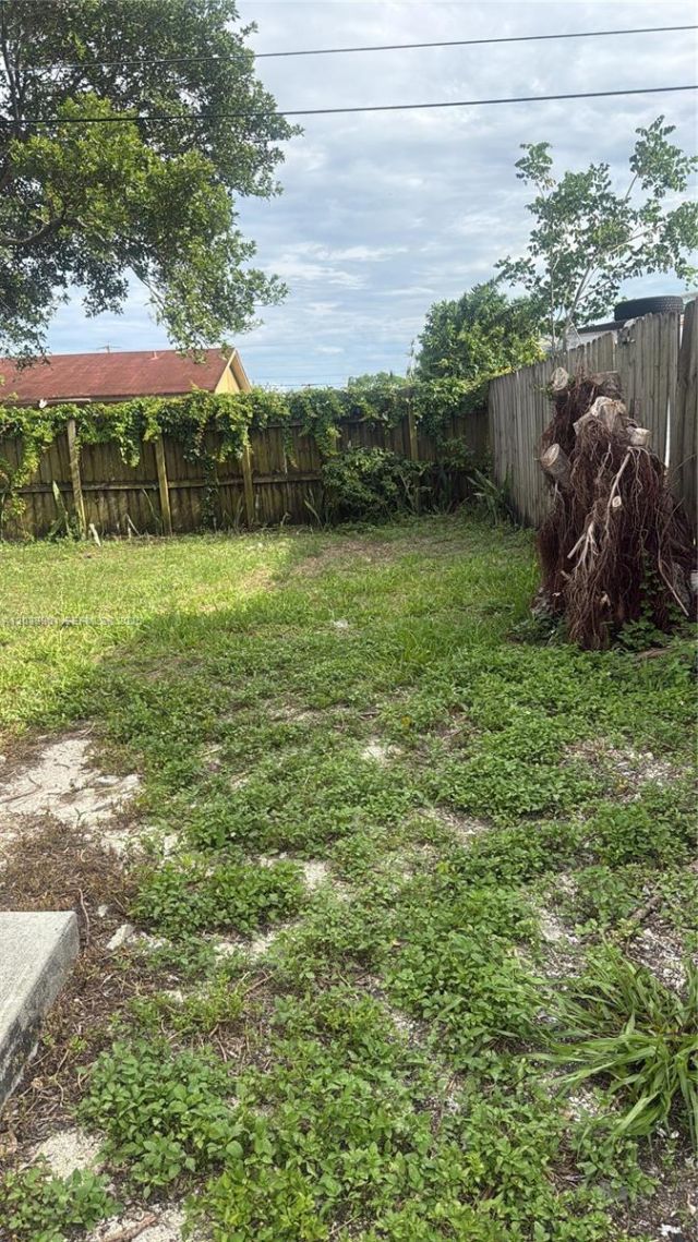 713 NW 4th St, Hallandale Beach, FL 33009 Photo