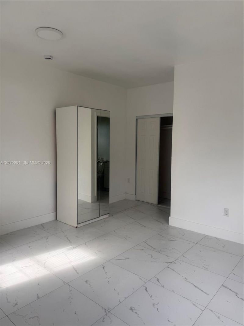 713 NW 4th St, Hallandale Beach, FL 33009 Photo