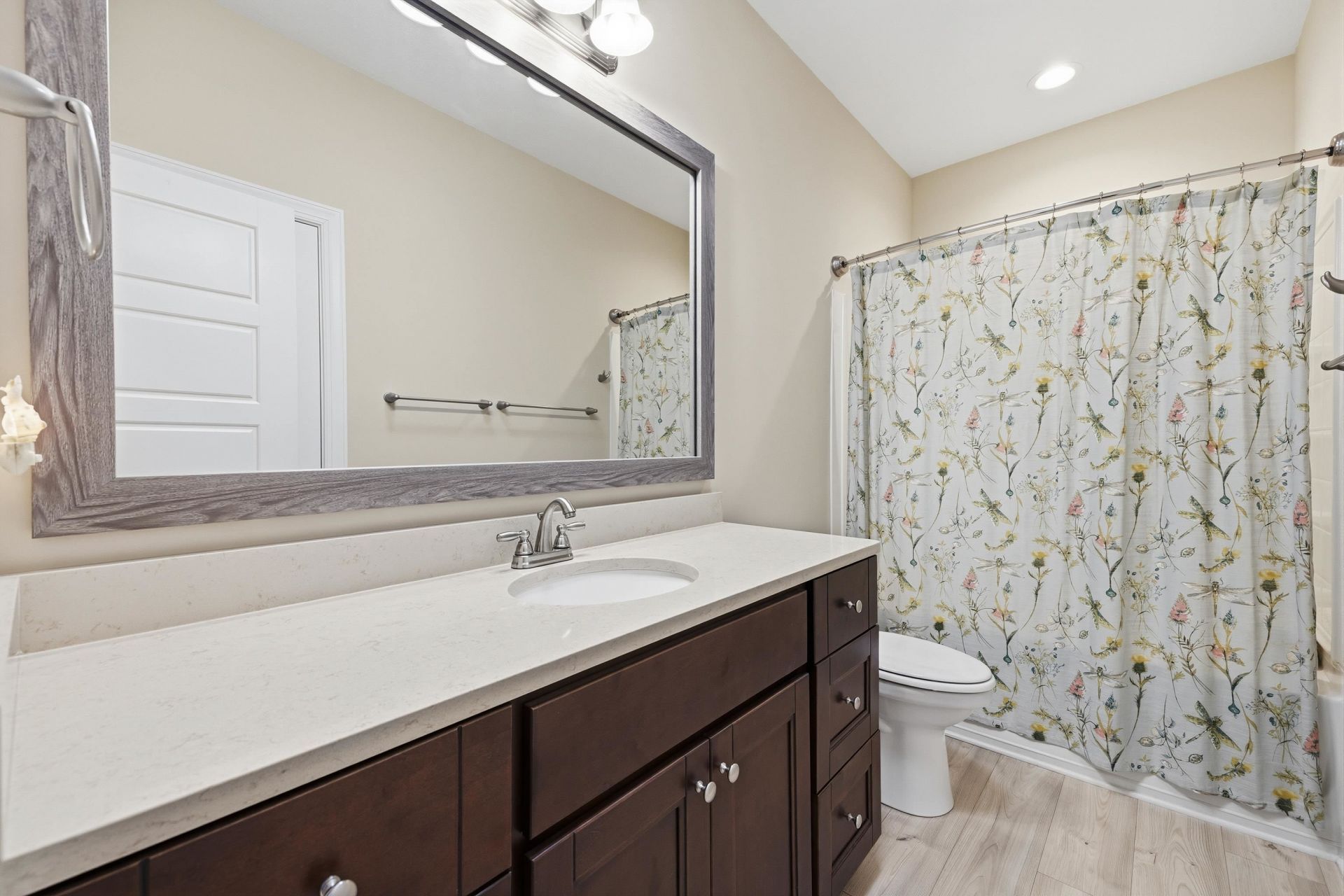 670 Sunnyside Dr. Photo 35