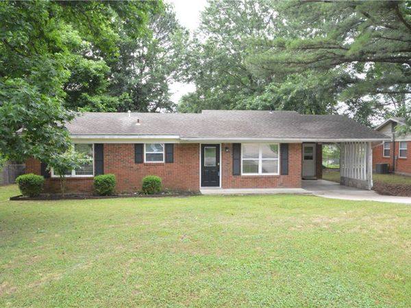 2203 Cottonwood Place , Springdale, AR 72762