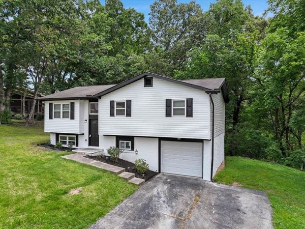 416 Northmont Road , Hixson, TN 37343