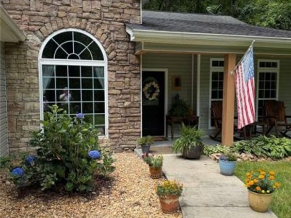 4232 Joe Chandler Road , Gillsville, GA 30543