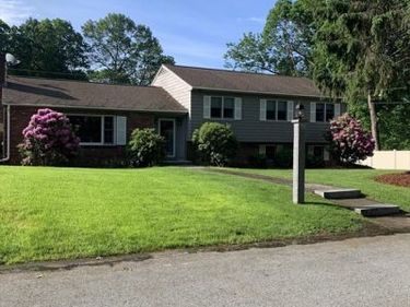 47 Farmington Road, Nashua, NH 03060